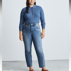 Curvy 90s cheeky straight jean
